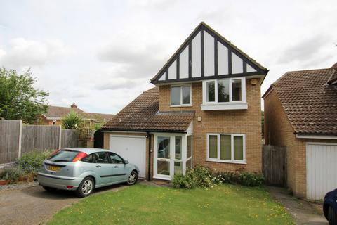 3 bedroom detached house to rent, Betony Vale, Herts SG8