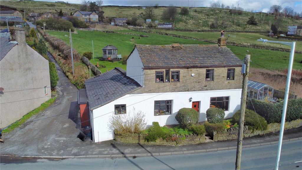 Booth Road, Stacksteads, Rossendale, OL13 3 bed detached house for sale