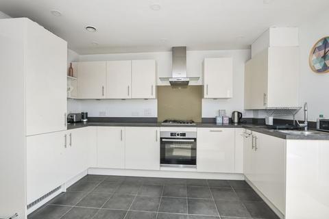 1 bedroom apartment for sale, Finefield Walk, Slough SL1 2QE