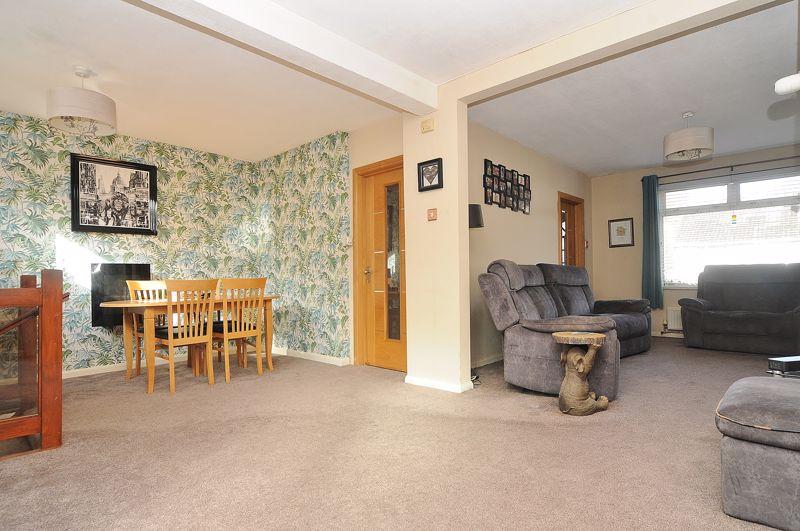 Sitting/Dining Area