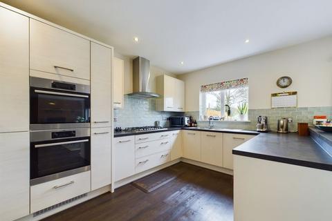 34 Wadlow Drive, Shifnal, TF11 9QF