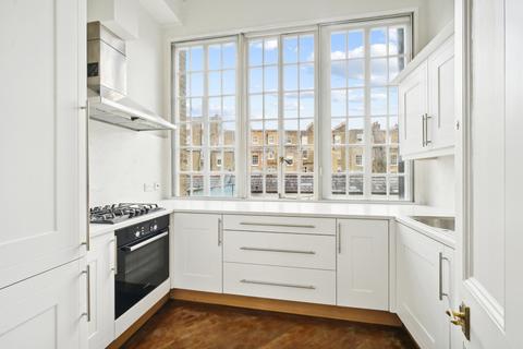 3 bedroom flat to rent, Onslow Gardens, South Kensington, London