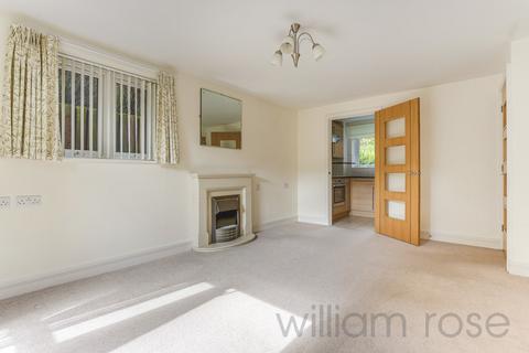 1 bedroom apartment for sale, Snakes Lane West, Woodford Green IG8