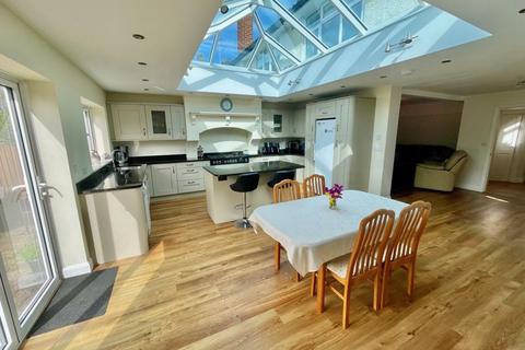 St Anton Burton Road, Rossett, Wrexham, LL12 0HU