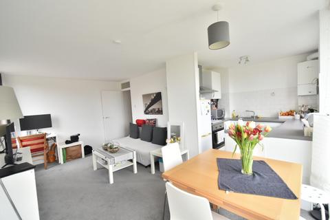 2 bedroom flat to rent, Furze Hill, Hove