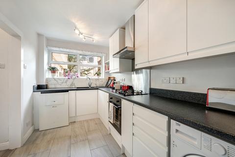 2 bedroom flat for sale, The Grange, The Knoll, Ealing, London, W13