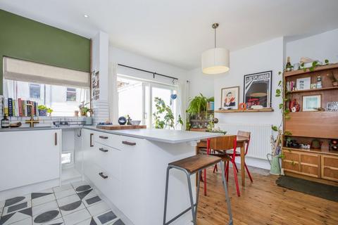 32 Avon Park, Bristol, BS5 9RS