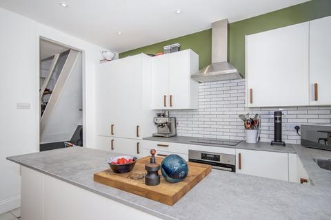 32 Avon Park, Bristol, BS5 9RS