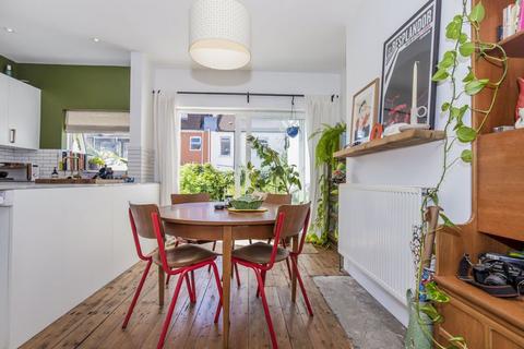 32 Avon Park, Bristol, BS5 9RS