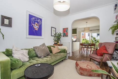 32 Avon Park, Bristol, BS5 9RS