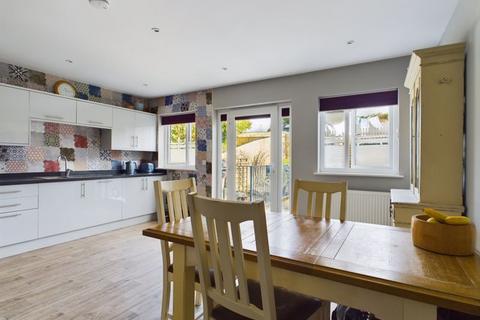 8 New Road, Higher Brea, Camborne, TR14 9DD