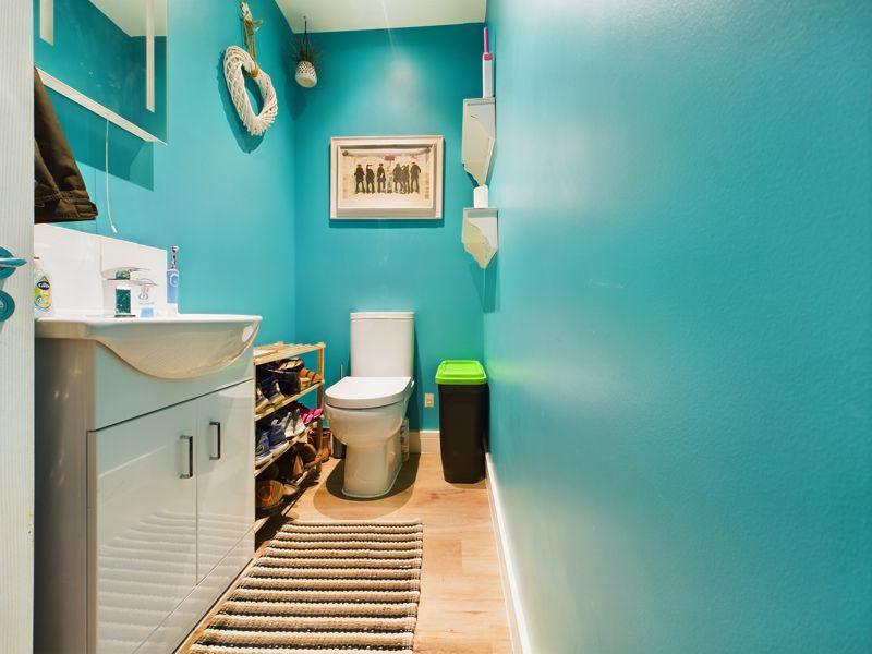 Cloakroom/WC