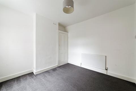 2 bedroom flat to rent, Harris Street, Walthamstow, London, E17