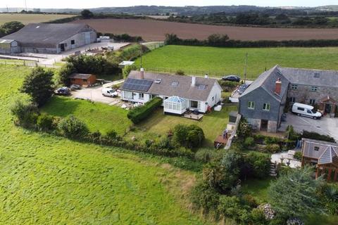 4 bedroom bungalow for sale, Rural Mawnan Smith, Falmouth