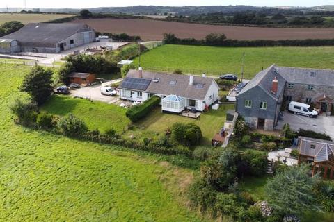 4 bedroom bungalow for sale, Rural Mawnan Smith, Falmouth - stunning countryside views