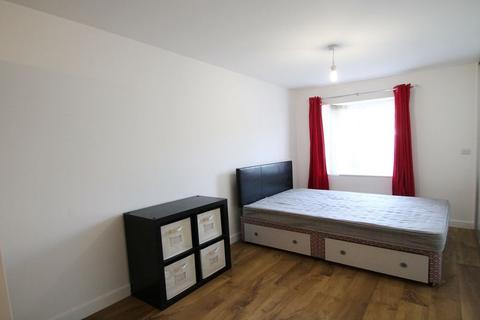 1 bedroom apartment to rent, Denham House, Park West