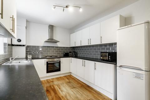 5 bedroom terraced house to rent, Malvern Road, Kensington, Liverpool