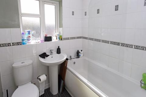 2 bedroom semi-detached house for sale, Magpie Way, Aqueduct