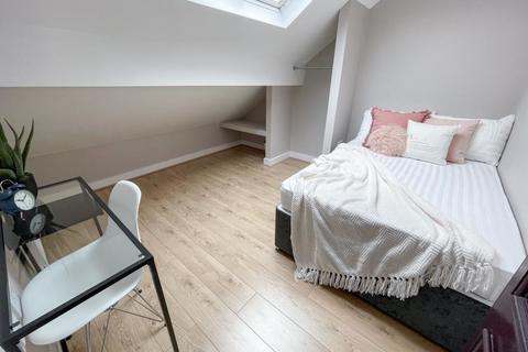 5 bedroom terraced house to rent, Hannan Road, Kensington, Liverpool