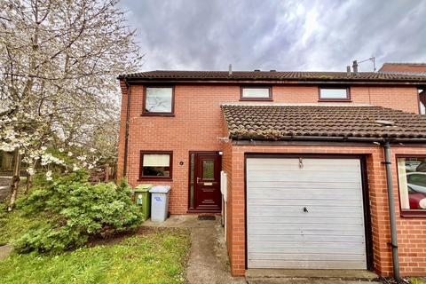 3 bedroom semi-detached house to rent, MUMBY CLOSE, NEWARK