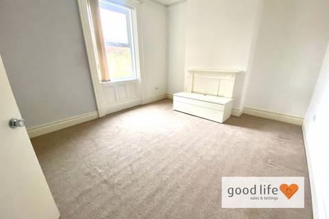 3 bedroom terraced house to rent, Roker Avenue, Sunderland SR6