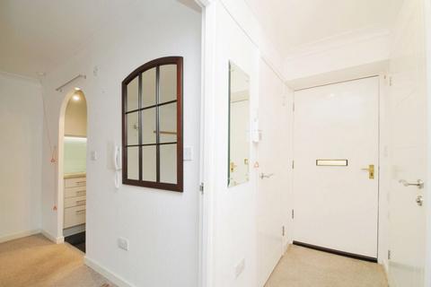 1 bedroom flat for sale, Deighton Road, Wetherby LS22