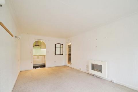 1 bedroom flat for sale, Deighton Road, Wetherby LS22