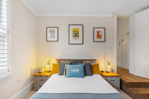 Flat 2, 89 Gordon Road, London, W5 2AL