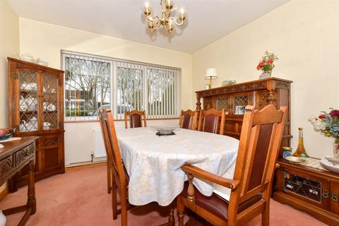 3 bedroom detached house for sale, Danson Park, Bexleyheath, Kent