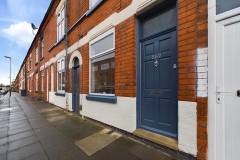 2 bedroom terraced house for sale, Western Road, Leicester