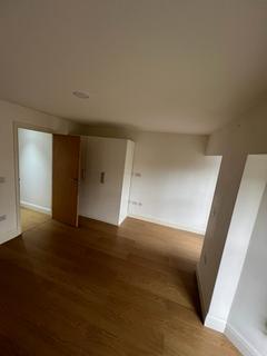 2 bedroom flat share to rent, Alexandra Palace Way, London N8