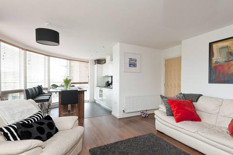 2 bedroom flat for sale, Great West Quarter, Brentford, TW8