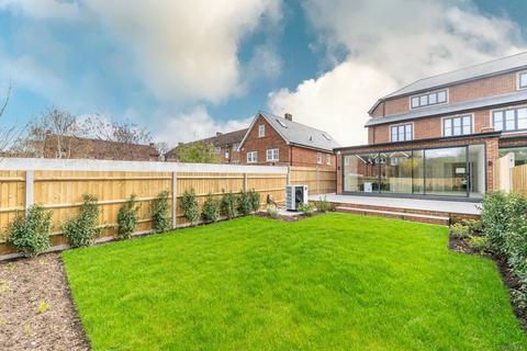 4 bedroom house for sale, 8 The Crescent, Maidenhead SL6