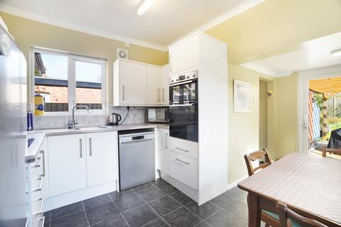97 Catesby Road, Rugby, CV22 5JL