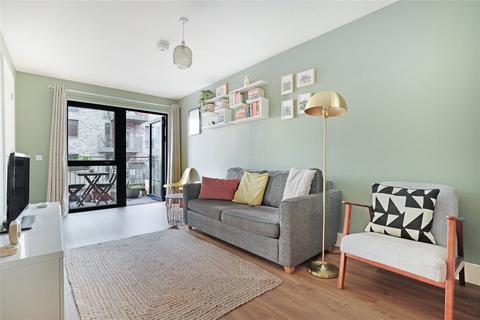 2 bedroom flat for sale, Walthamstow, London E17