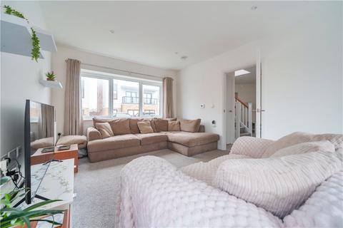 22 Bloomfields, Rainham, Gillingham, ME8 7DD