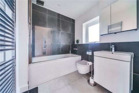 22 Bloomfields, Rainham, Gillingham, ME8 7DD