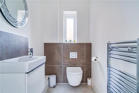 22 Bloomfields, Rainham, Gillingham, ME8 7DD