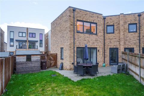 22 Bloomfields, Rainham, Gillingham, ME8 7DD