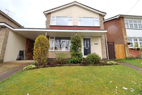 4 bedroom detached house for sale, Burrows Way, Rayleigh, SS6