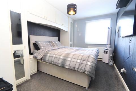4 bedroom semi-detached house for sale, Walshs Manor, Stantonbury, Milton Keynes, Bucks, MK14