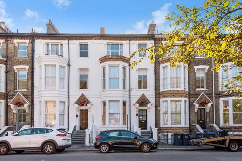 1 bedroom flat to rent, St Aubyns Road, LONDON, SE19