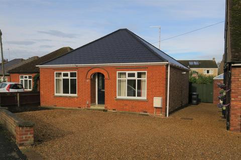 2 bedroom detached bungalow to rent, Prickwillow Road, Ely CB7