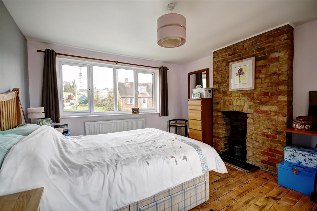 Bedroom 2: