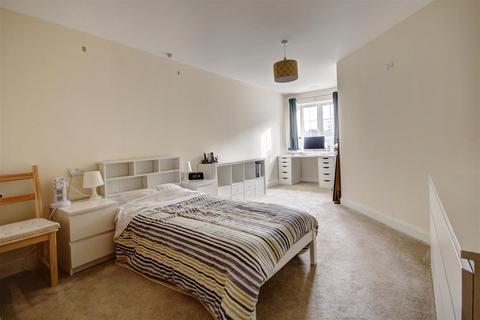 1 bedroom apartment for sale, Roslyn Court, Ely CB7