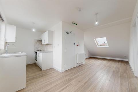 2 bedroom flat to rent, Clifford Way, Neasden NW10