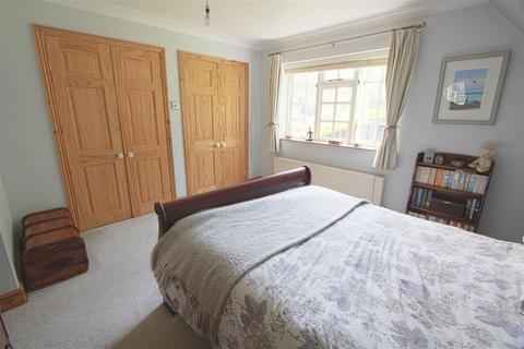 2 Crown Road, Billericay, CM11 2AE