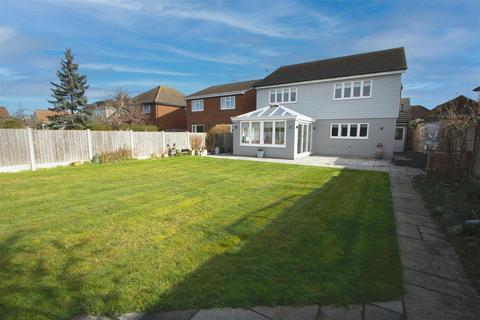 5 bedroom detached house for sale, Kings Road, Basildon SS15