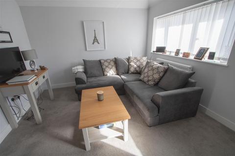 Flat 1, 8 Gatwick View, Billericay, CM12 9QU