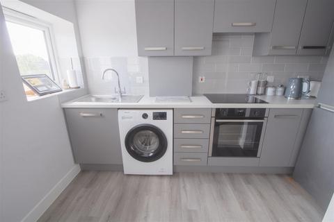 Flat 1, 8 Gatwick View, Billericay, CM12 9QU